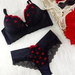 Conjunto Coração Império Preto com Vermelho Conjunto Coração Império Preto com Vermelho