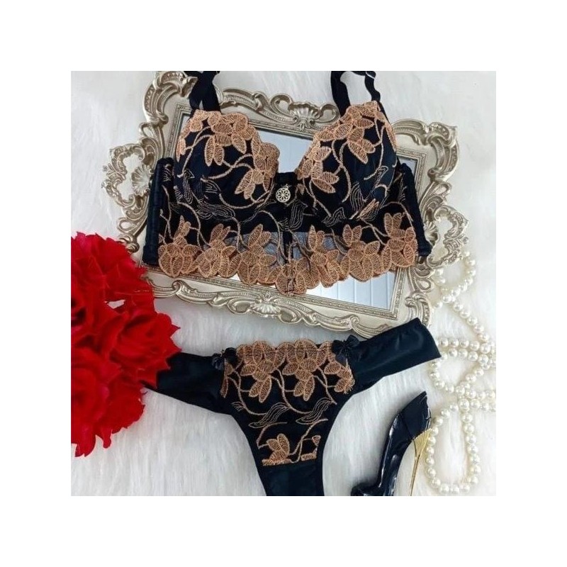 Conjunto Cropped Luxo Império Preto c/ Dourado Conjunto Cropped Luxo Império Preto c/ Dourado