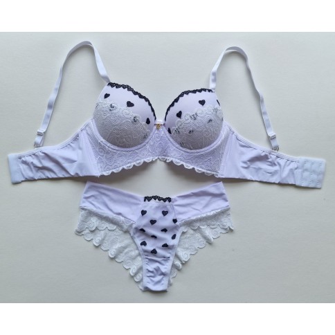 Conjunto Coração Império Branco com Preto Conjunto Coração Império Branco com Preto