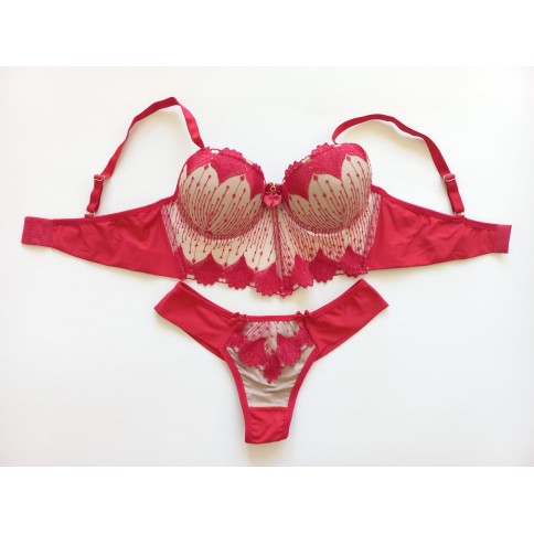 Conjunto Cropped Glamour Vermelho c/ Creme Chuvisco Conjunto Cropped Glamour Vermelho c/ Creme Chuvisco