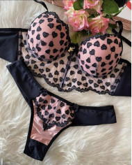 Conjunto Cropped Glamour Coração Preto C/ Rosa Conjunto Cropped Glamour Coração Preto C/ Rosa