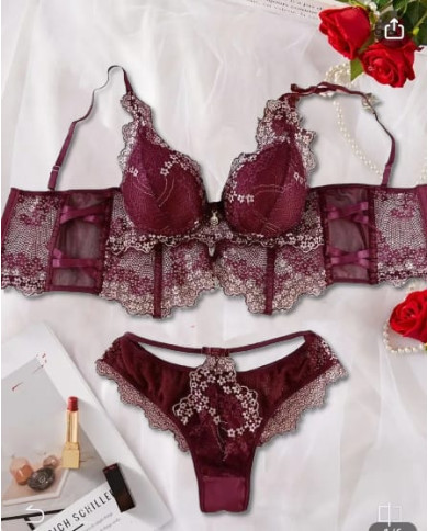 Conjunto Penelope Babado Império Preto c/ Vermelho Conjunto Penelope Babado Império Preto c/ Vermelho